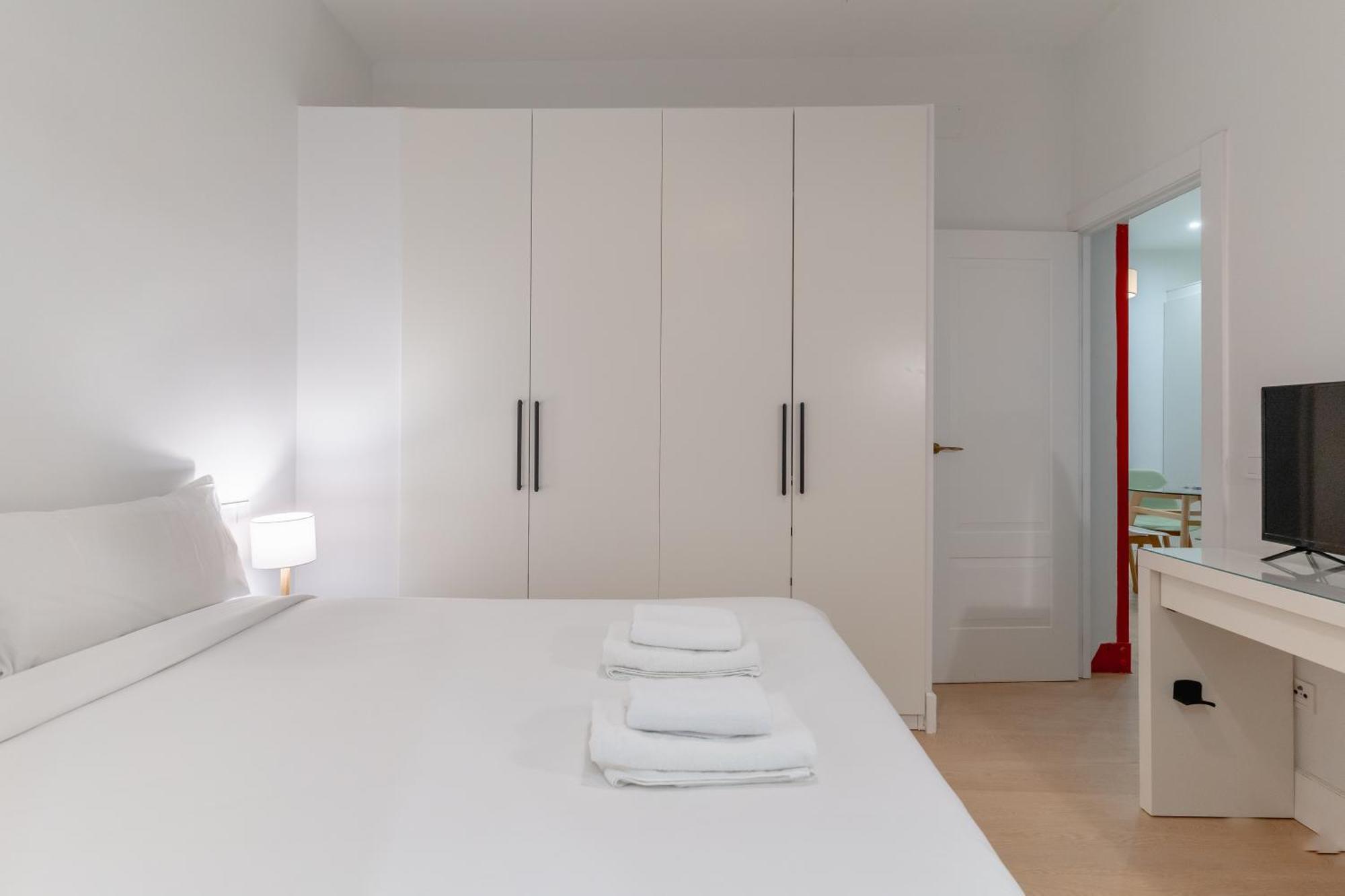 Ferienwohnung Cozy And Central-1Bd 1Bth- Cortes Madrid Exterior foto