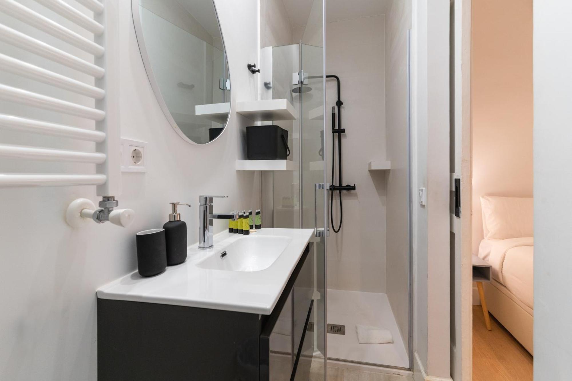 Ferienwohnung Cozy And Central-1Bd 1Bth- Cortes Madrid Exterior foto