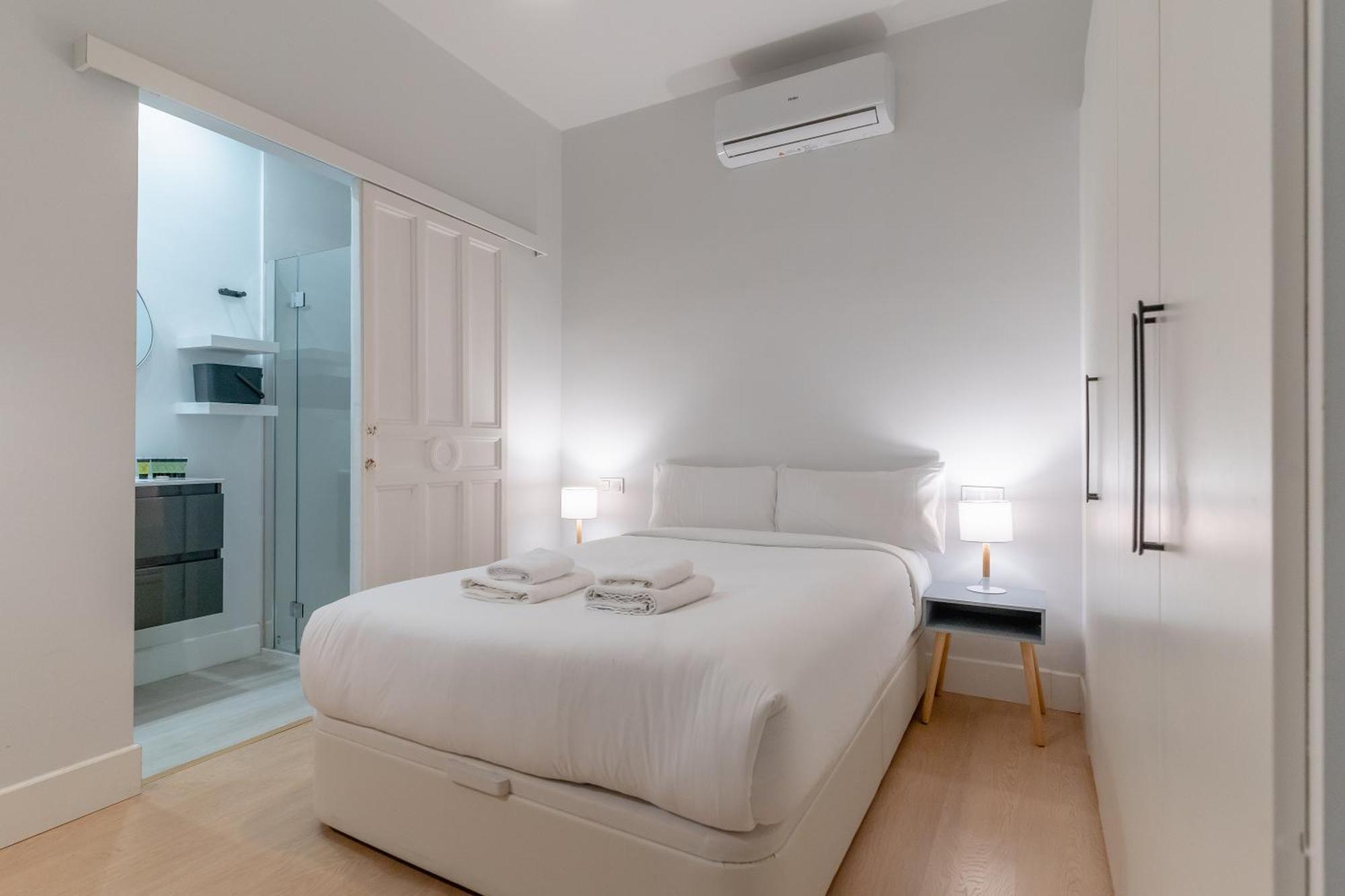Ferienwohnung Cozy And Central-1Bd 1Bth- Cortes Madrid Exterior foto