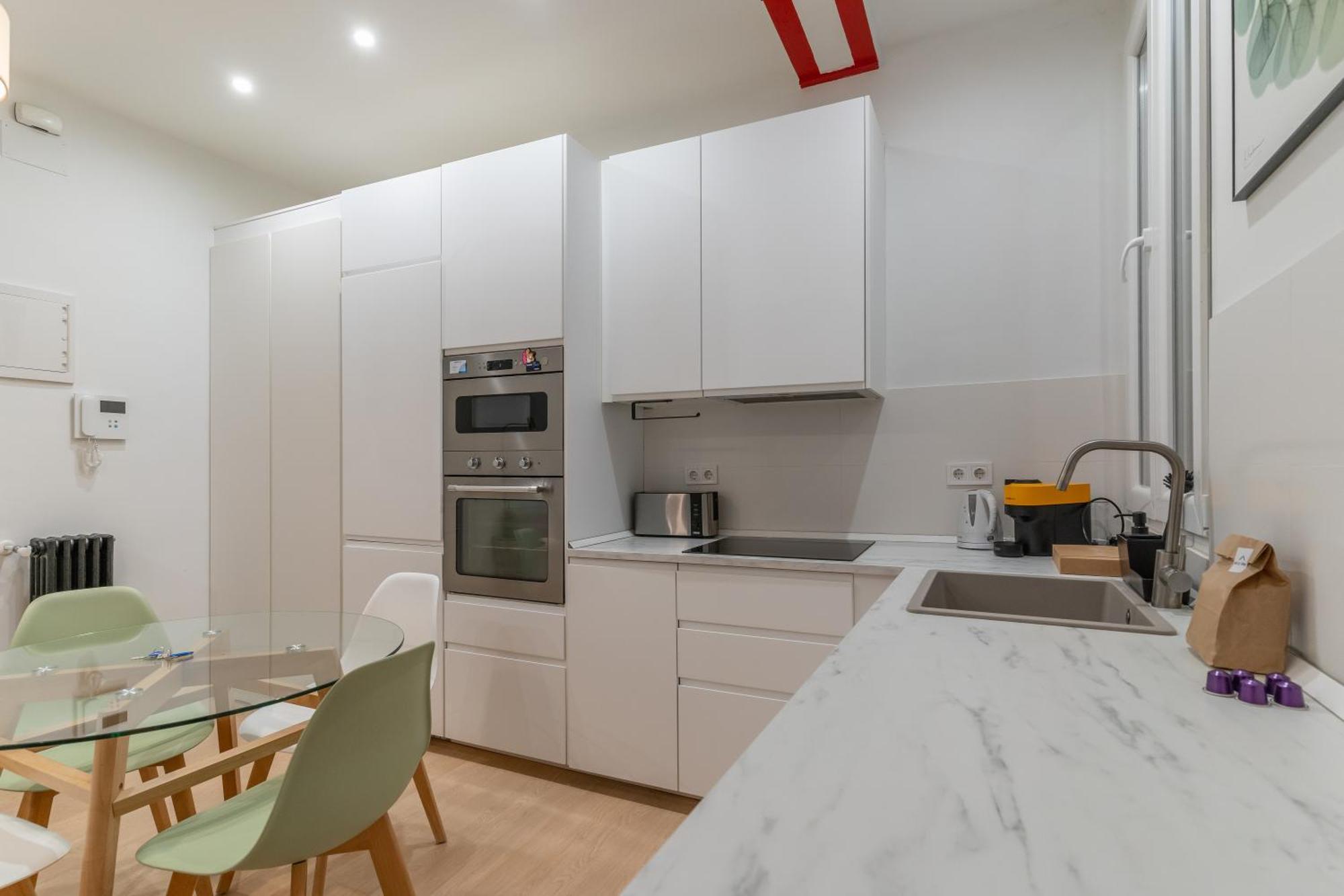 Ferienwohnung Cozy And Central-1Bd 1Bth- Cortes Madrid Exterior foto